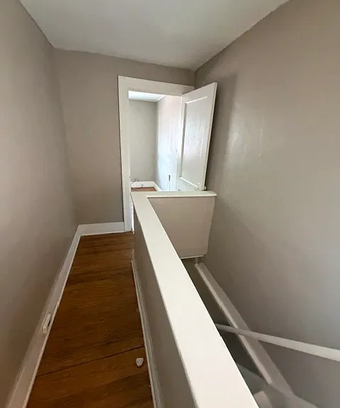 191 Vandervoort St — Photo 3