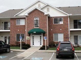 300 Hidden Ridge Ct APT 304, South Park, PA 15129