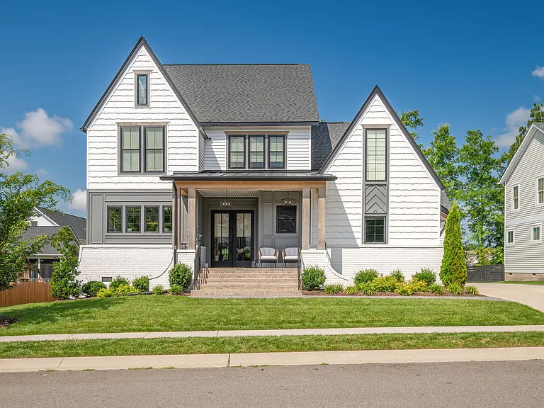 3618 Graythorne Dr — Photo 2