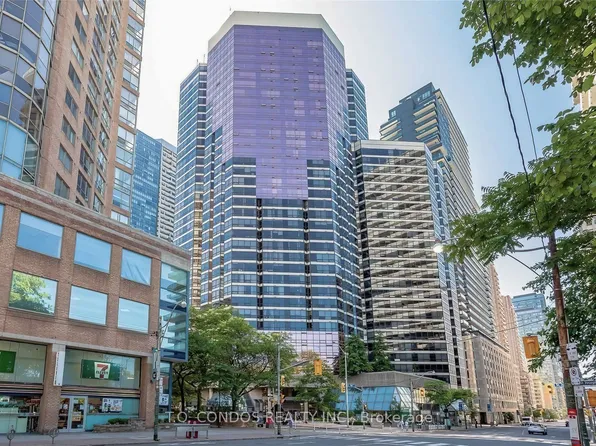 1001 Bay St, Toronto, ON