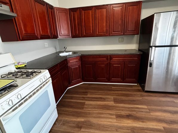 203-205 Lawrence Pl #2