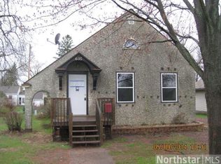 635 Ashland St S, Cambridge, MN 55008