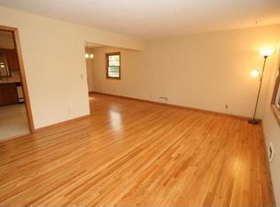 2017 E 88th St, Minneapolis, MN 55425