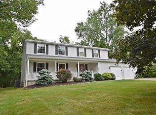 10237 Log Cabin Ct, Brecksville, OH 44141