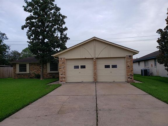 2nd image of 4042 Willowview Dr