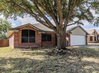 1507 Sunflower Ln, Granbury, TX 76048