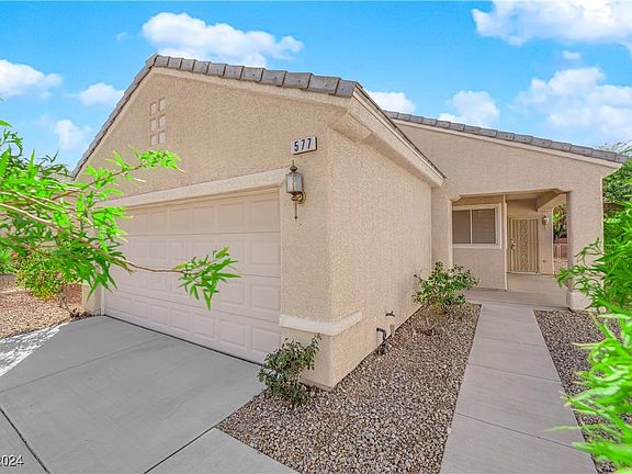3rd image of 577 Cypress Gardens Pl