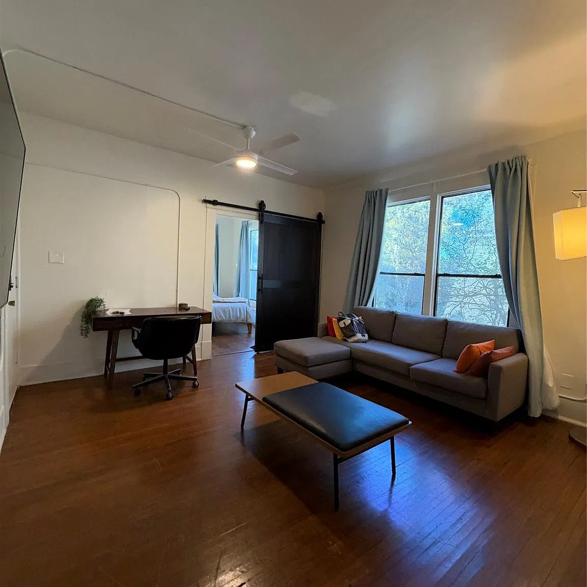 2 bed, 3.5 bath, 165 sqft, $2,450 — Photo 3
