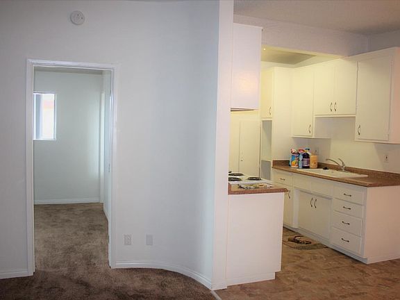 4th image of 16208 Cornuta Ave APT 33