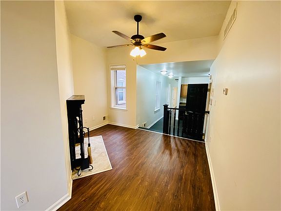 4th image of 824 N Jefferson St #2