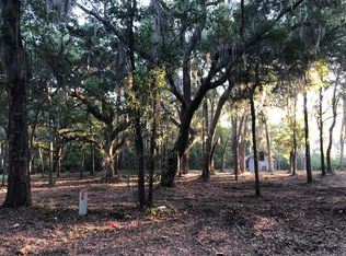 57 Fairfield Rd, Beaufort, SC 29907