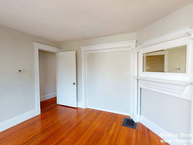30 Roseclair St #2 — Photo 6
