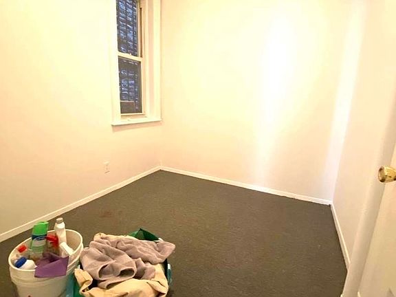 5th image of 304 E 83rd St #2DF