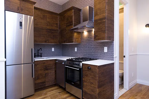 Rented by Nooklyn NYC LLC | media 30