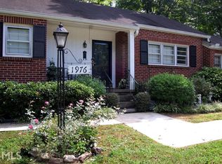 1976 Lyle Ave, College Park, GA