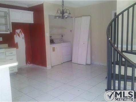 4th image of 7861 Tam Oshanter Blvd