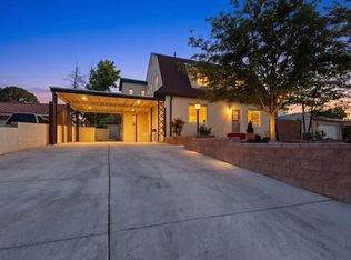 1309 Ridgecrest Dr SE, Albuquerque, NM 87108
