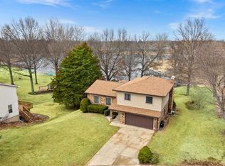 2118 Highwood Ave, Pekin, IL 61554