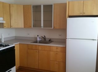 15 E Park Blvd APT A, Villa Park, IL 60181