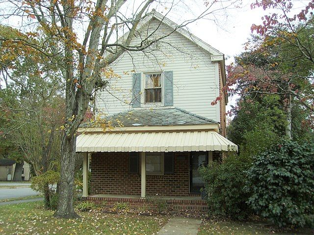 1st image of 900 Franklin St