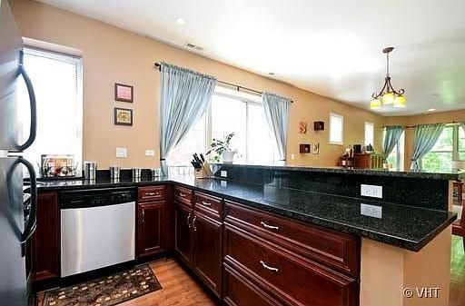 4th image of 1251 W Granville Ave APT 3