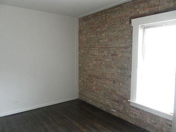 4th image of 3423 N Elaine Pl APT 1E
