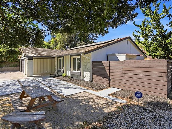 3rd image of 193 Sunrise Way