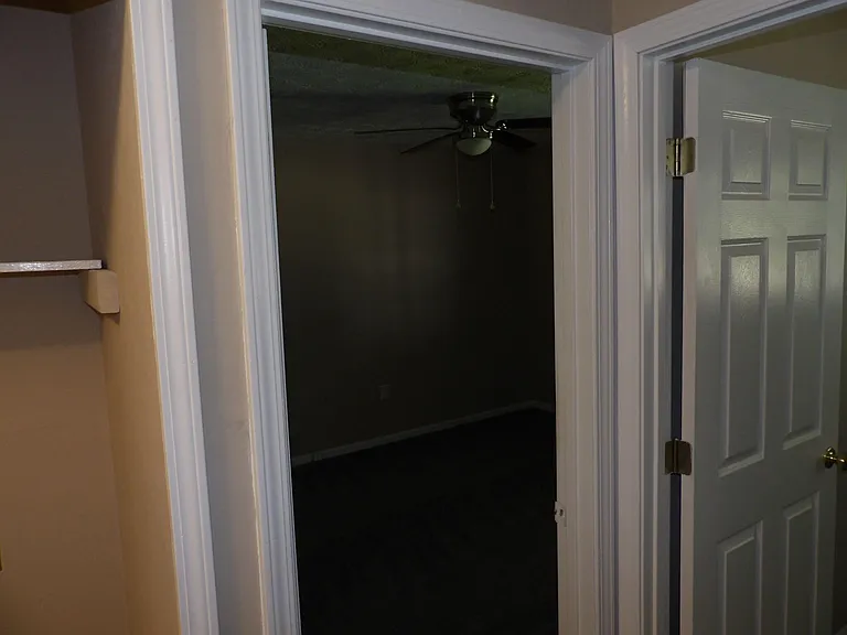 248 Meadowview Dr #2 — Photo 38