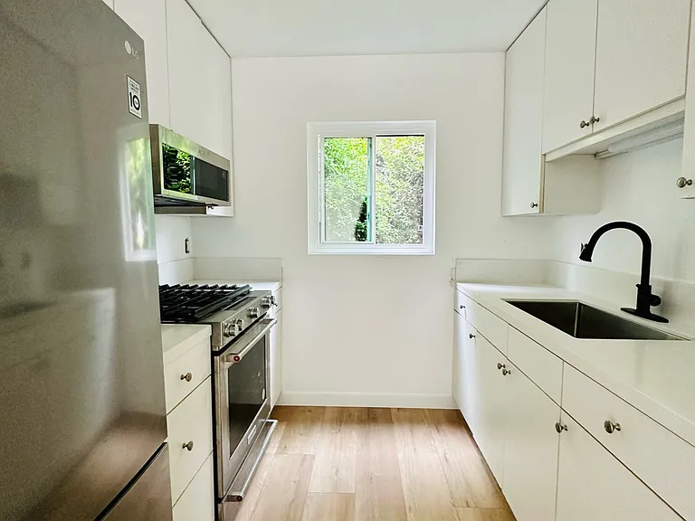 4470 Copeland Ave — Photo 1