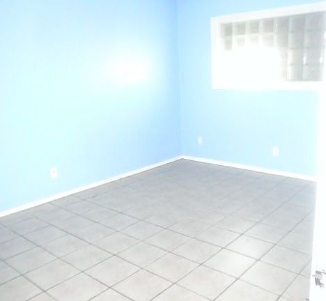 5th image of 114 Leal St