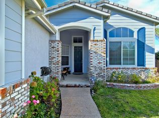 659 Summer Tree Ct, Simi Valley, CA 93065