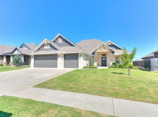 1407 Presidio Dr, Norman, OK 73072