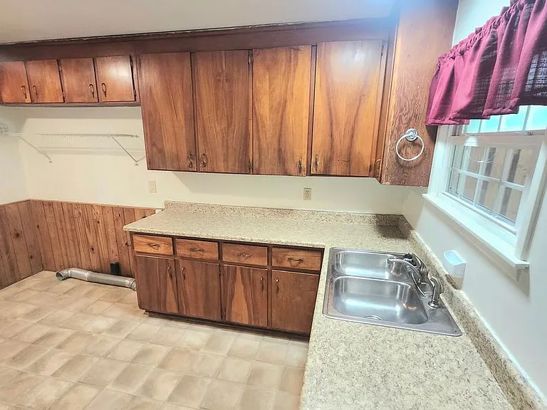 3254-3256 County Line Rd — Photo 6