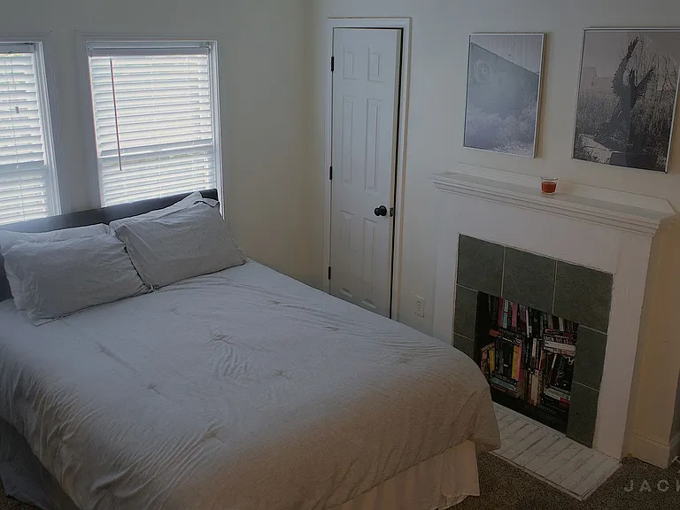 1378 Oak St SW — Photo 13