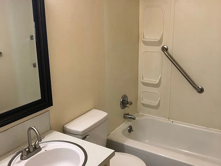 1009 N Hulet Ave — Photo 8