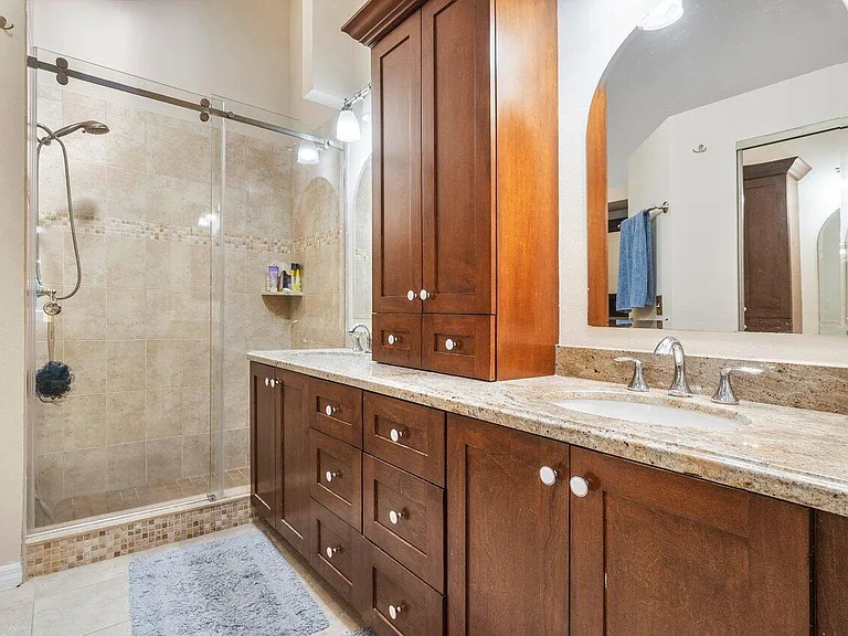 1804 Rosewood Way — Photo 16