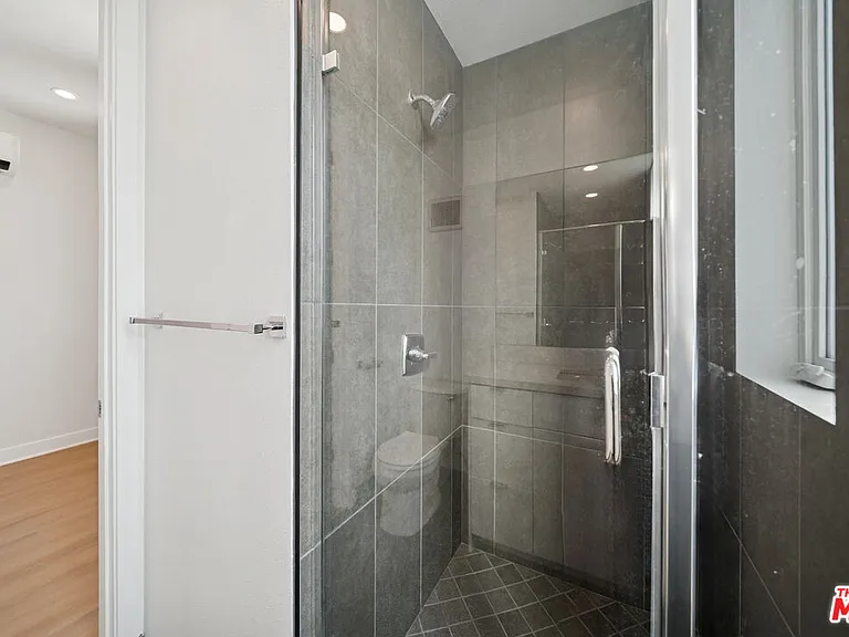 4523 Saint Elmo Dr #1/2 — Photo 21