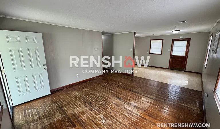 91 Navy Dr — Photo 3
