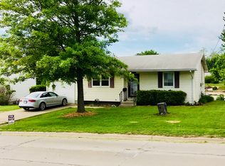 1103 W Jefferson Ave, Fairfield, IA 52556