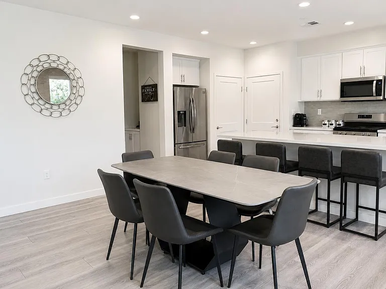 140 Farmhouse Dr #4 — Photo 12