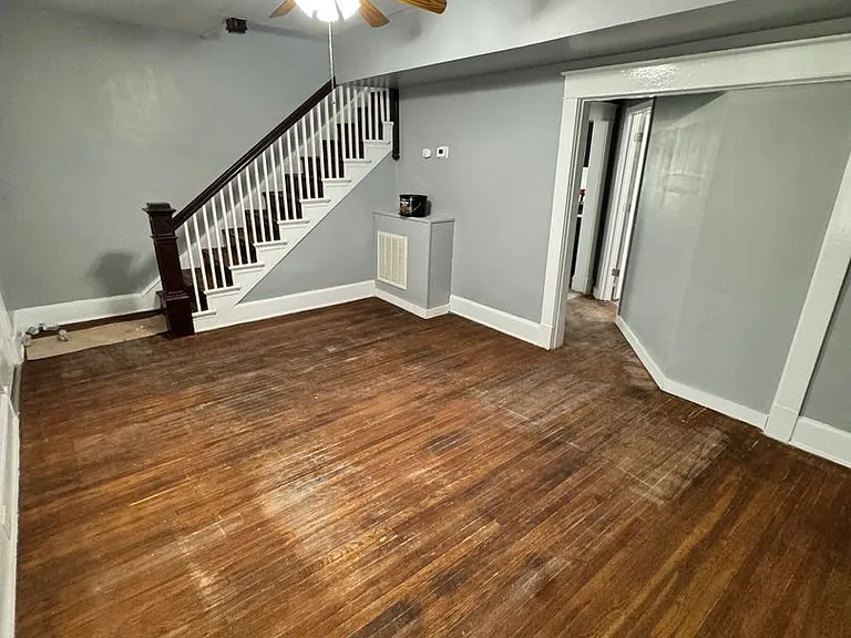1415 Williamsburg Rd — Photo 2