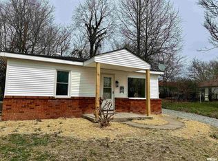 704 Royal Ave, Mount Vernon, IL 62864