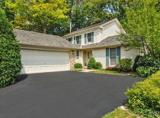 4 Court Of Fox River Valley, Lincolnshire, IL