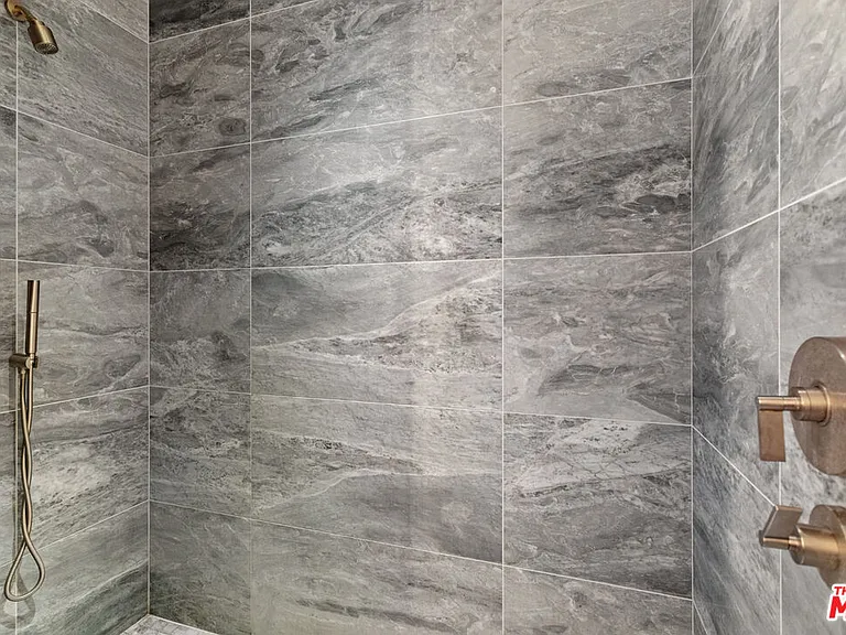 211 Elm Ct #3C — Photo 8
