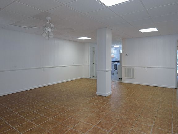4th image of 55 Wyndham Rd #1