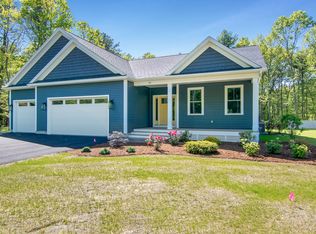 25 Jen Barry Ln, Colchester, VT 05446