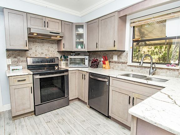 3rd image of 4022 Canaveral Groves Boulevard