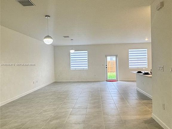 5th image of 19479 SW 340th St #1
