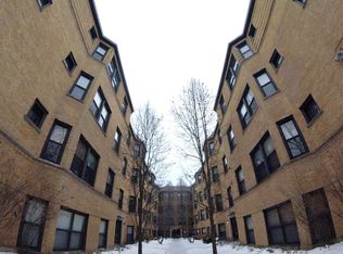 7635 N Greenview Ave #3S, Chicago, IL 60626