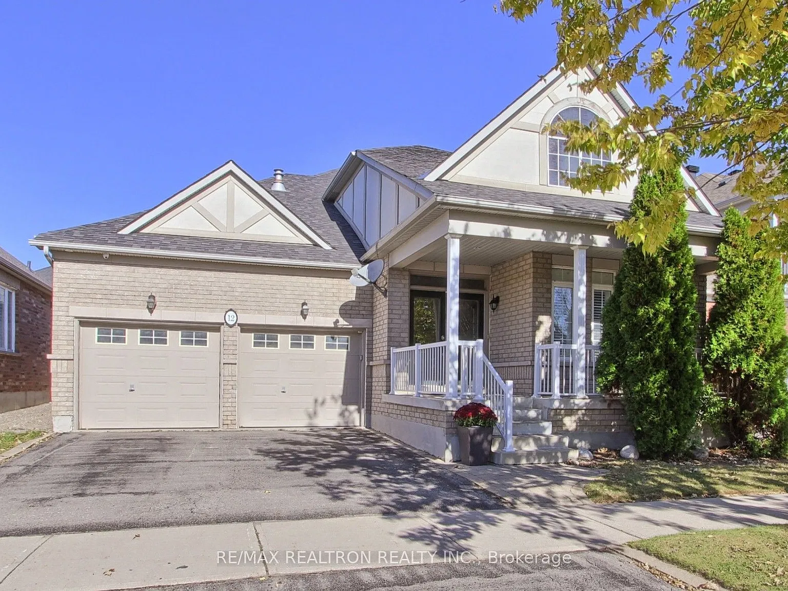 4 bed, $4,150 — Photo 1